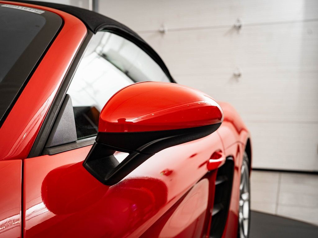 Used 2021 Porsche 718 Boxster image 17