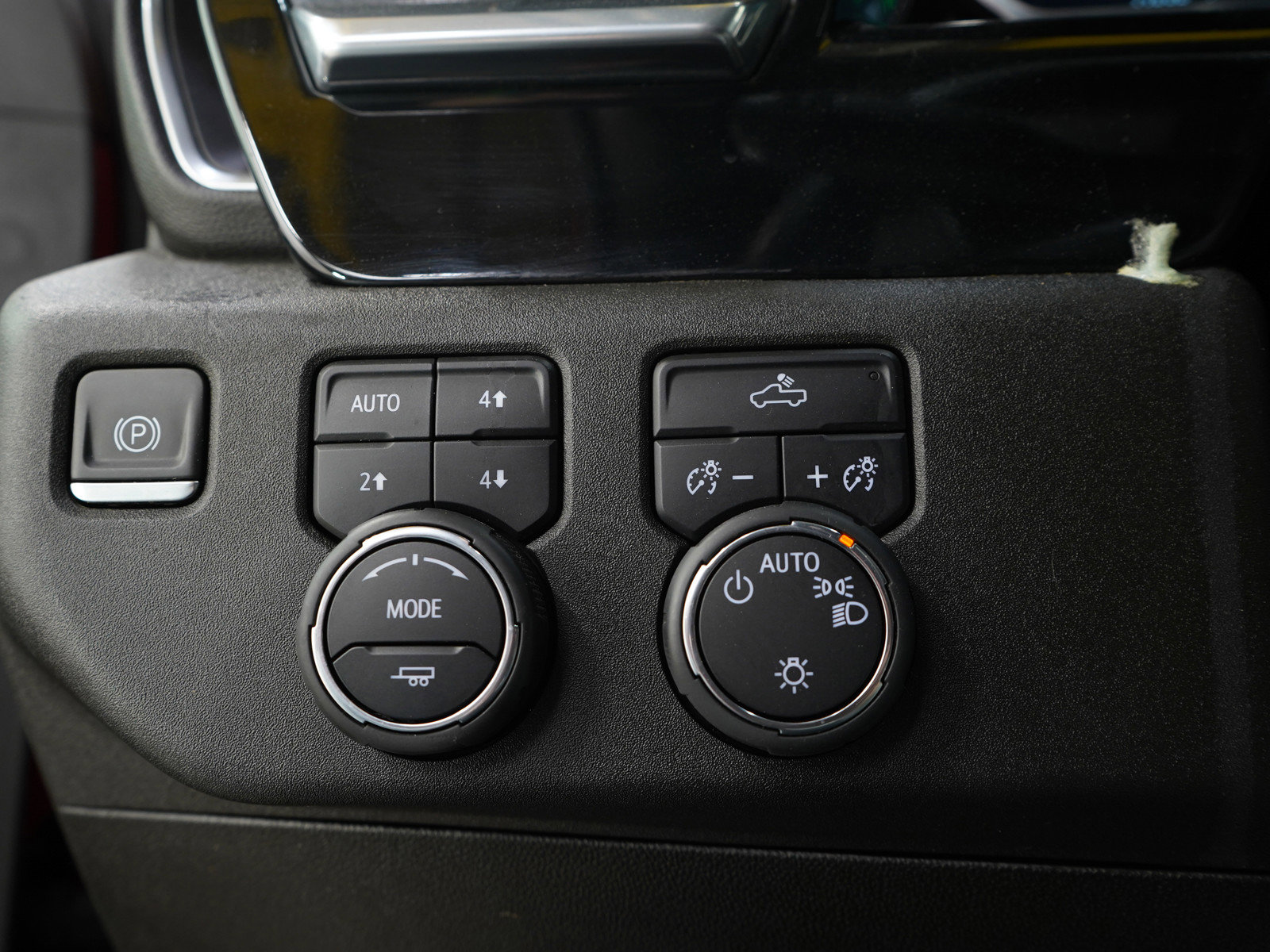 Used 2023 Chevrolet Silverado 1500 LT w/ Z71 Off-Road Package AWD/4WD image 26