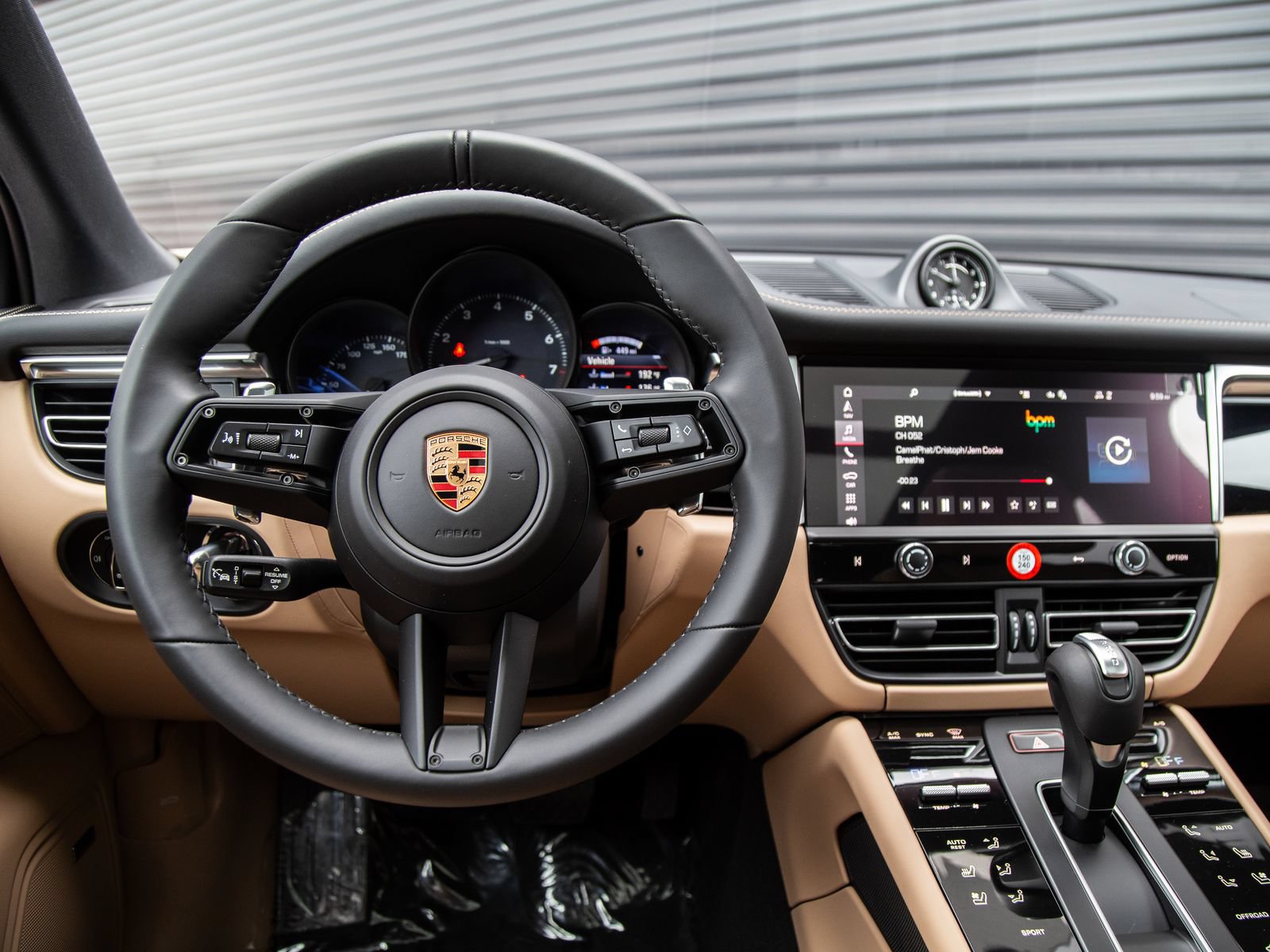 New 2026 Porsche Macan AWD/4WD image 16