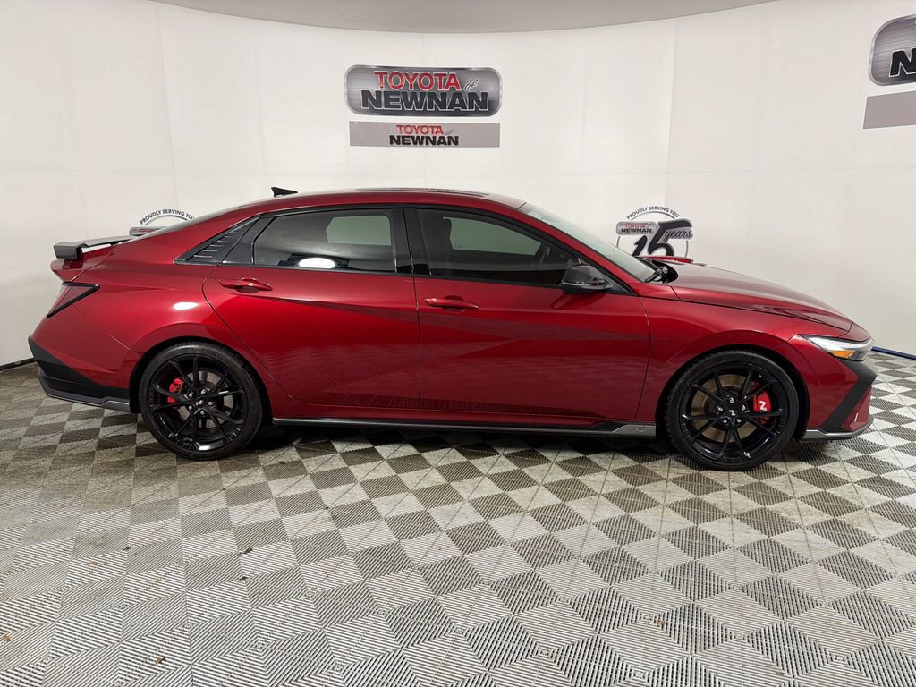 Used 2024 Hyundai Elantra N FWD image 3