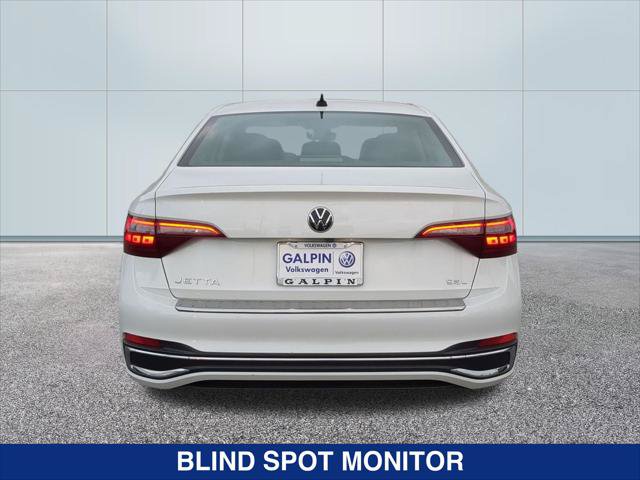 Certified 2023 Volkswagen Jetta SEL FWD image 4