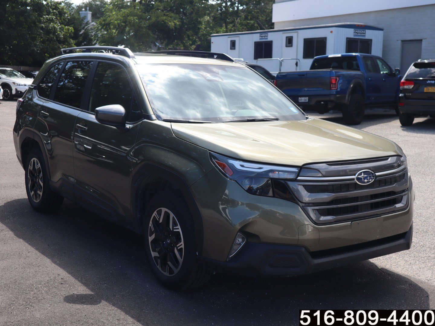 Used 2025 Subaru Forester Premium w/ Convenience Package #1 image 2