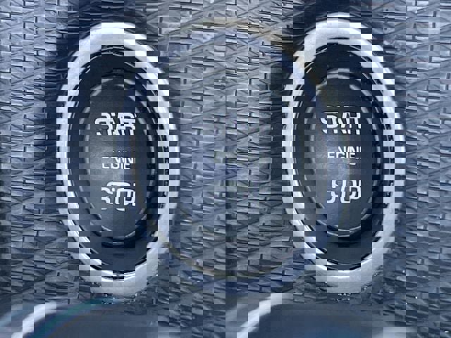 Used 2020 Land Rover Range Rover Velar R-Dynamic S image 21