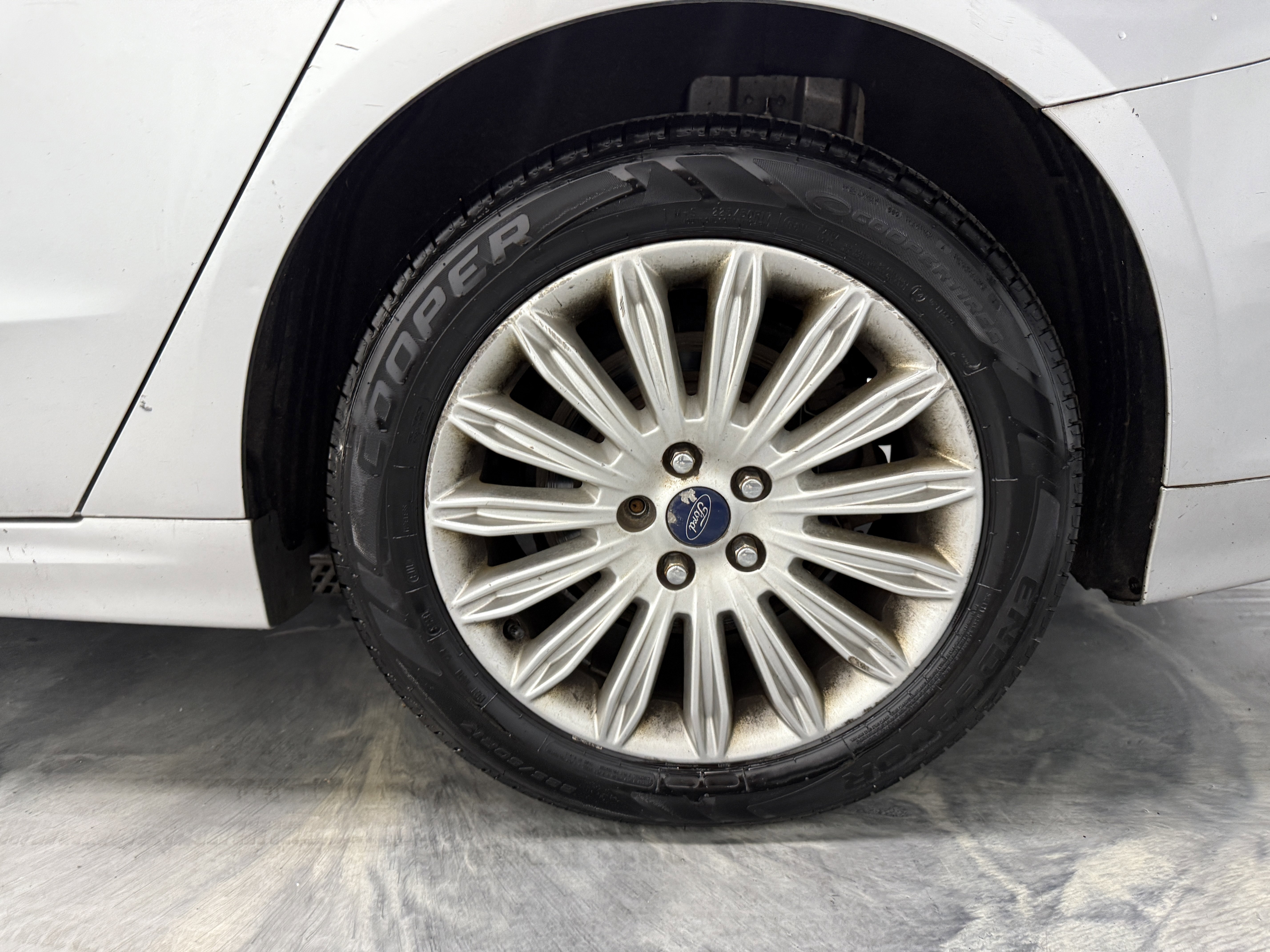 Used 2013 Ford Fusion SE image 24