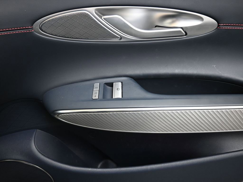 Used 2025 Genesis GV70 2.5T w/ Sport Prestige Package image 11