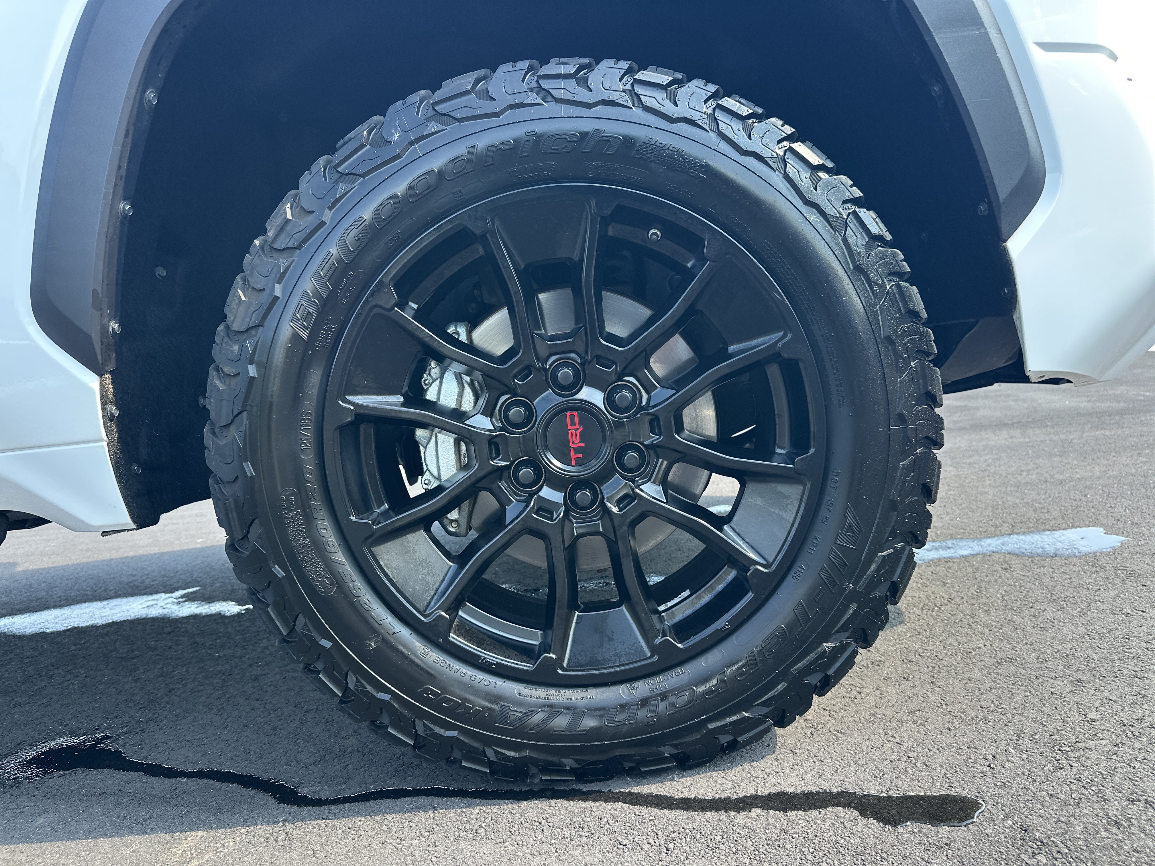 Used 2024 Toyota Tundra SR5 w/ SR5 Premium Package AWD/4WD image 12