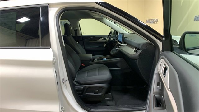 Certified 2025 Ford Explorer Active image 11