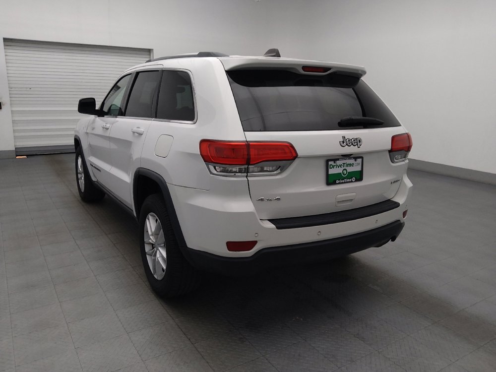 Used 2018 Jeep Grand Cherokee Laredo AWD/4WD image 5