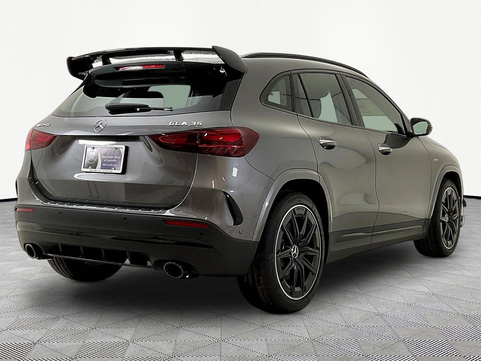 New 2026 Mercedes-Benz GLA 35 AMG 4MATIC image 6