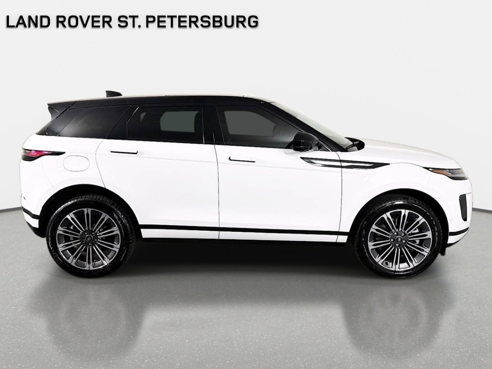 Used 2026 Land Rover Range Rover Evoque S AWD/4WD image 4