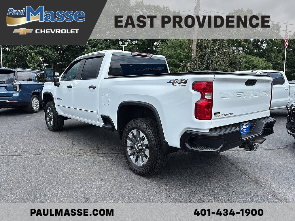 Used 2024 Chevrolet Silverado 2500 Custom w/ Custom Value Package AWD/4WD image 5