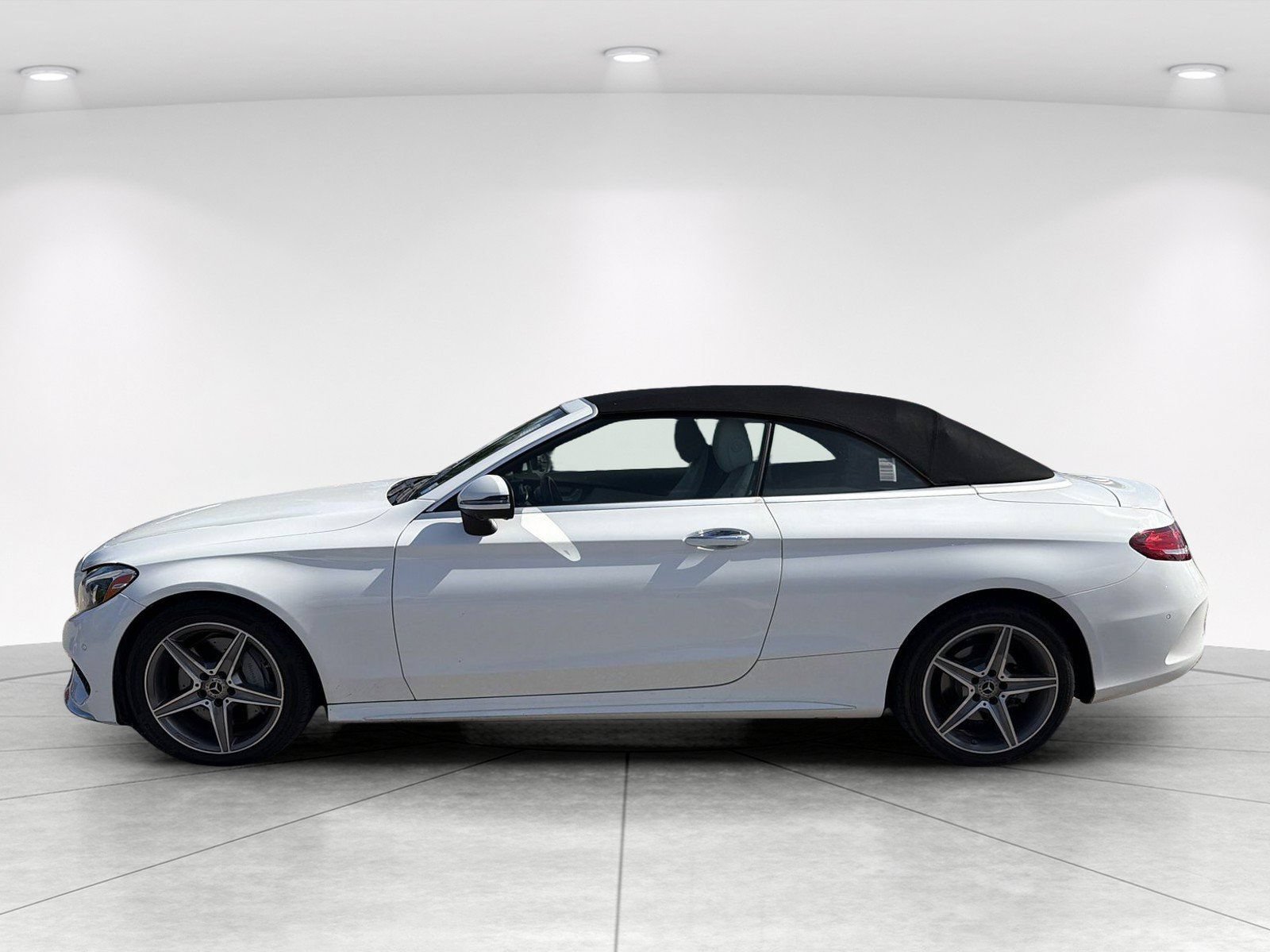 Used 2018 Mercedes-Benz C 300 4MATIC Cabriolet image 7