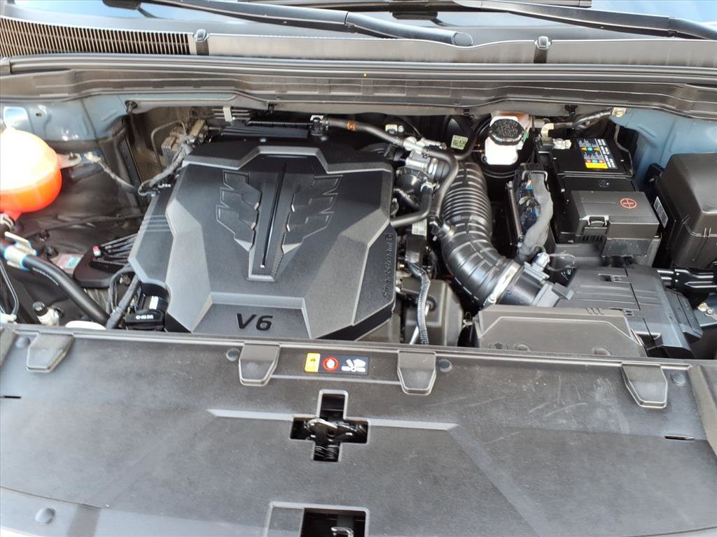 Used 2022 Kia Carnival EX image 9