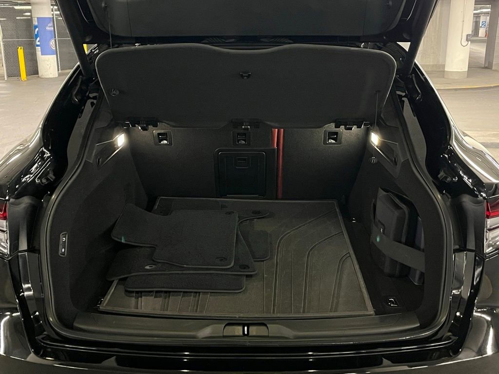 Used 2021 Maserati Levante image 37