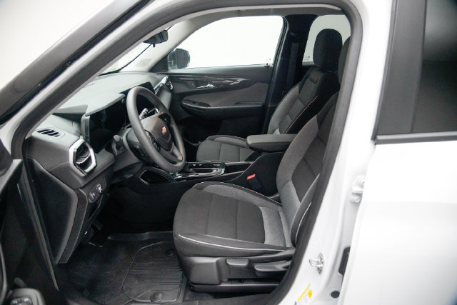 Used 2026 Chevrolet TrailBlazer LS w/ LS Convenience Package FWD image 23