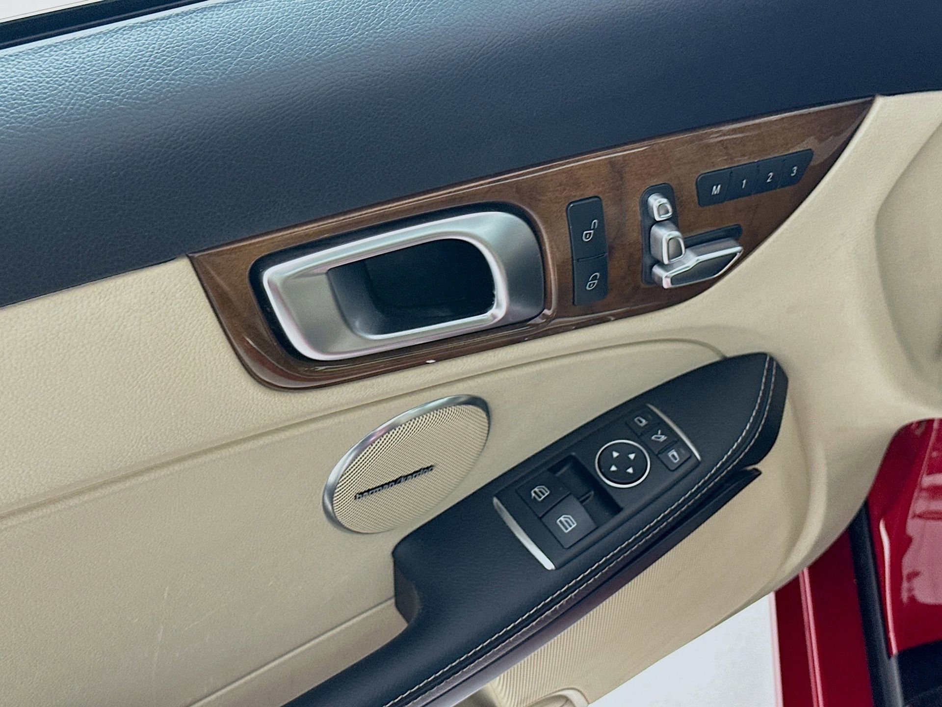 Used 2017 Mercedes-Benz SLC 300 image 18