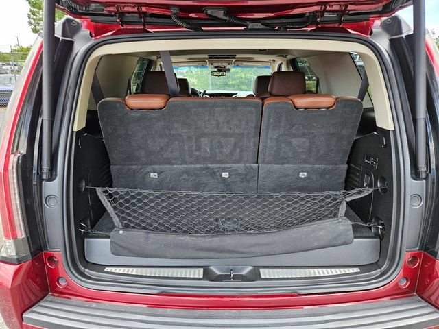 Used 2018 Cadillac Escalade Premium Luxury w/ LPO, Radiant Package AWD/4WD image 17