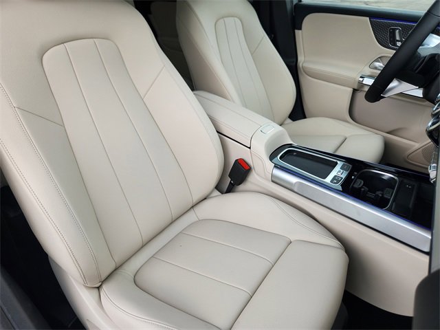 New 2026 Mercedes-Benz GLB 250 4MATIC image 16