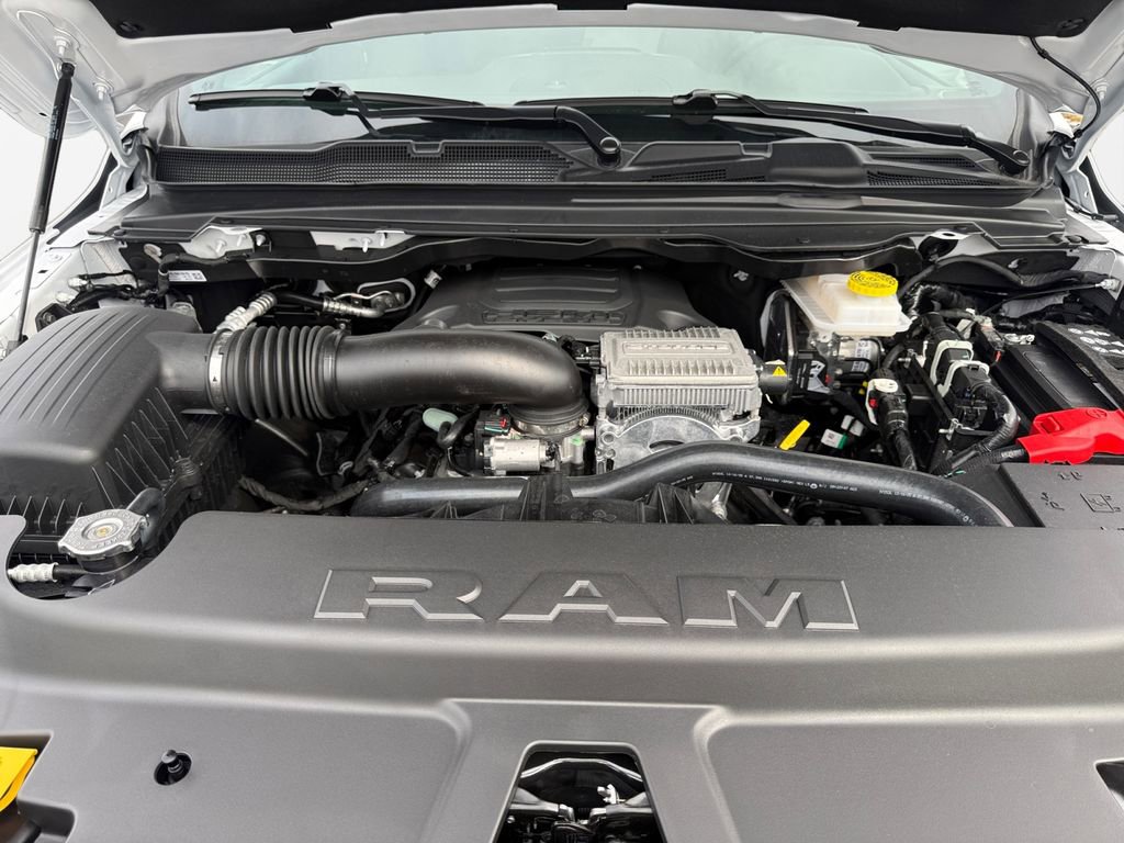 New 2026 RAM 1500 4x4 Crew Cab image 23