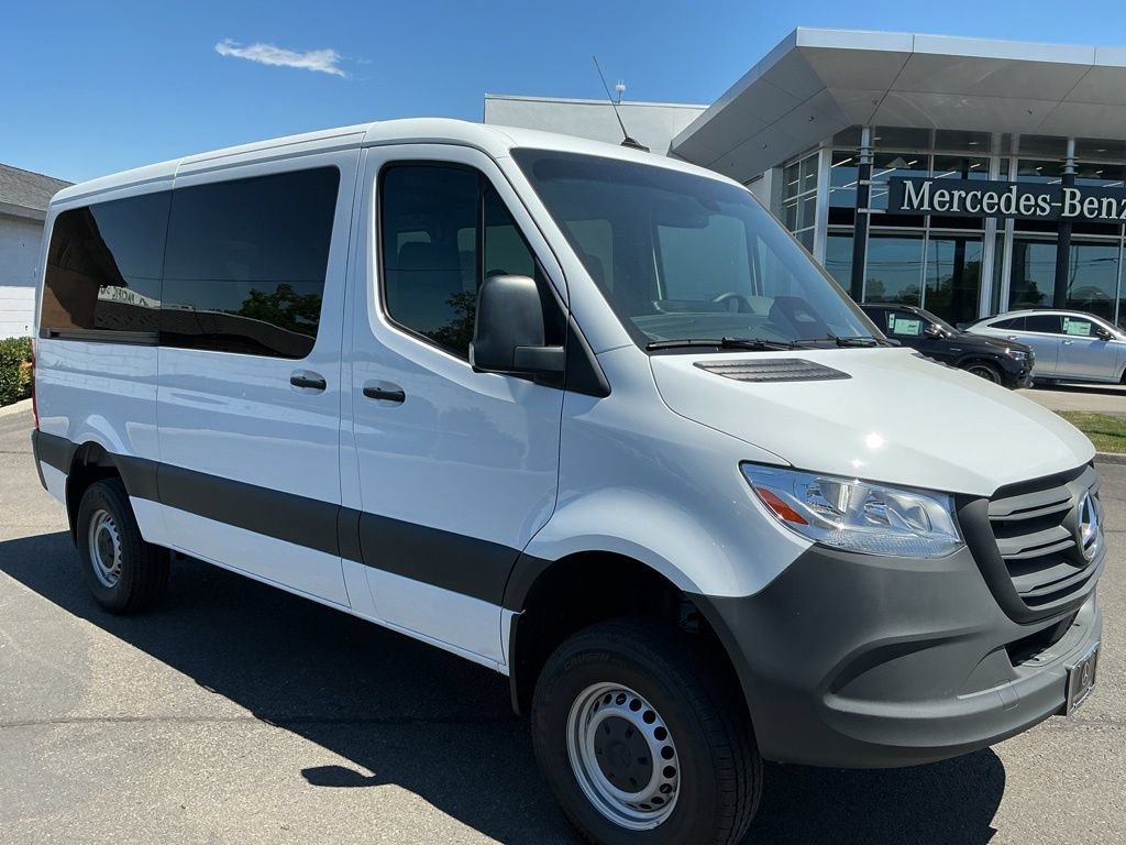 Used 2025 Mercedes-Benz Sprinter 2500 image 6