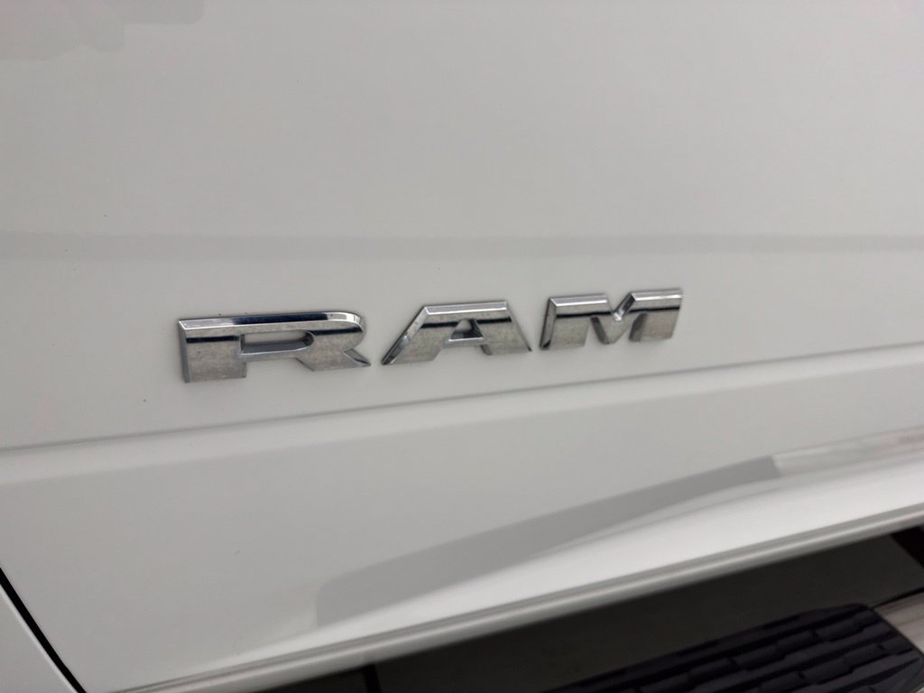 Used 2021 RAM 2500 Big Horn w/ Level 1 Equipment Group AWD/4WD image 14