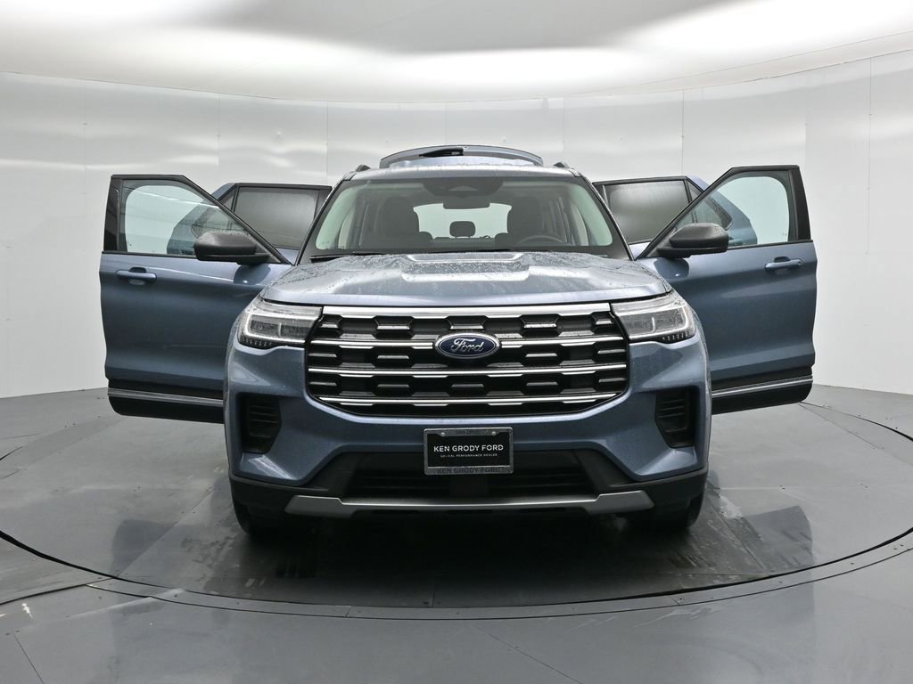 Certified 2025 Ford Explorer Active image 32