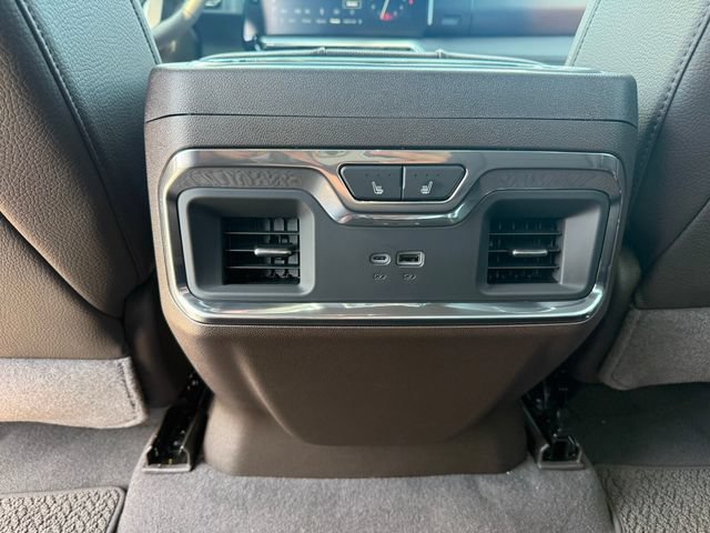 Used 2024 GMC Sierra 1500 Denali w/ Technology Package AWD/4WD image 26