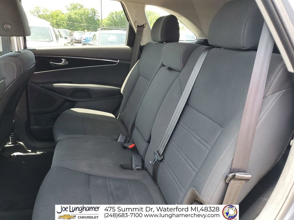 Used 2020 Kia Sorento LX AWD/4WD image 23