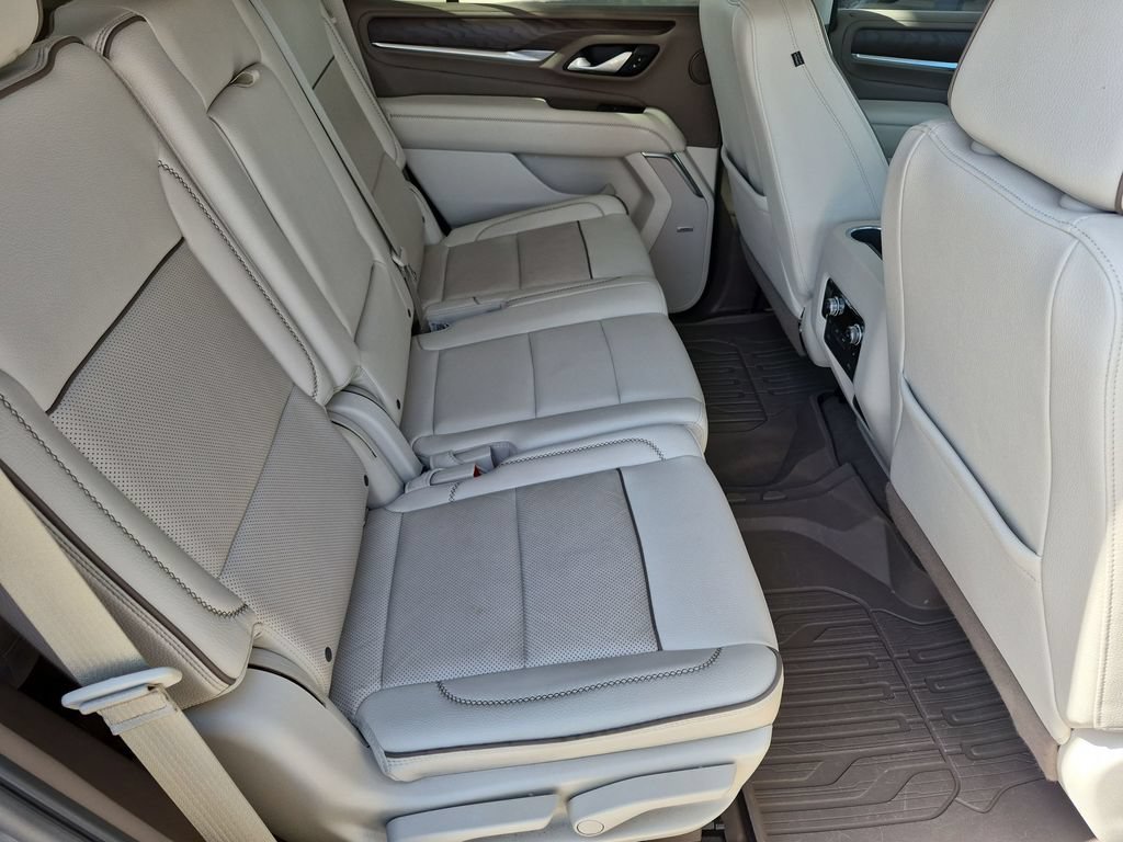 Used 2022 GMC Yukon Denali RWD image 34