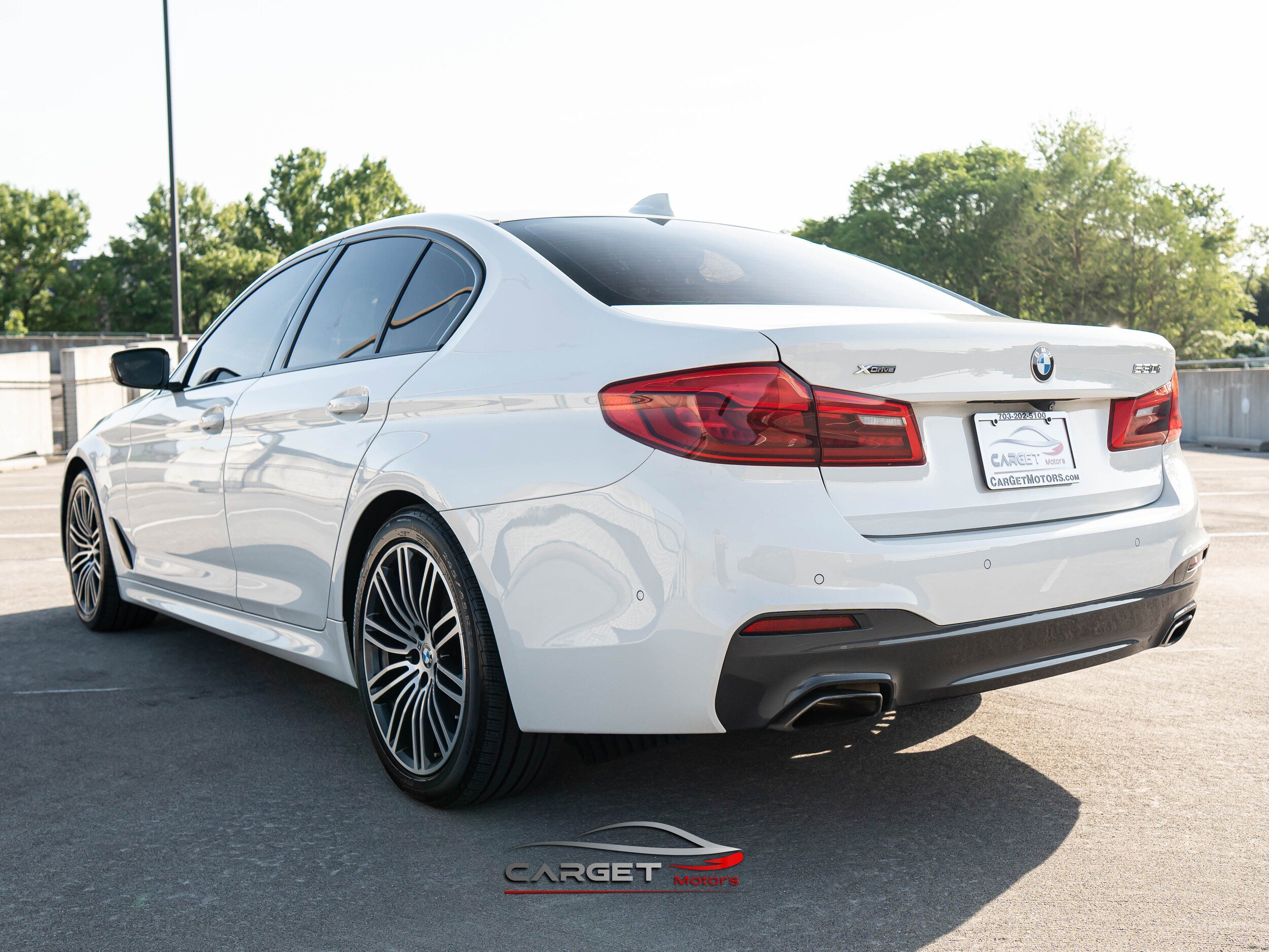 Used 2020 BMW 530i xDrive w/ M Sport Package AWD/4WD image 5