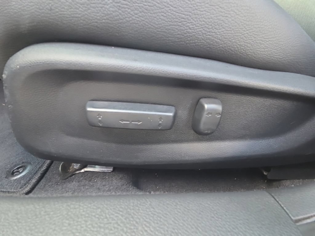 Used 2018 Honda Civic EX-L image 17