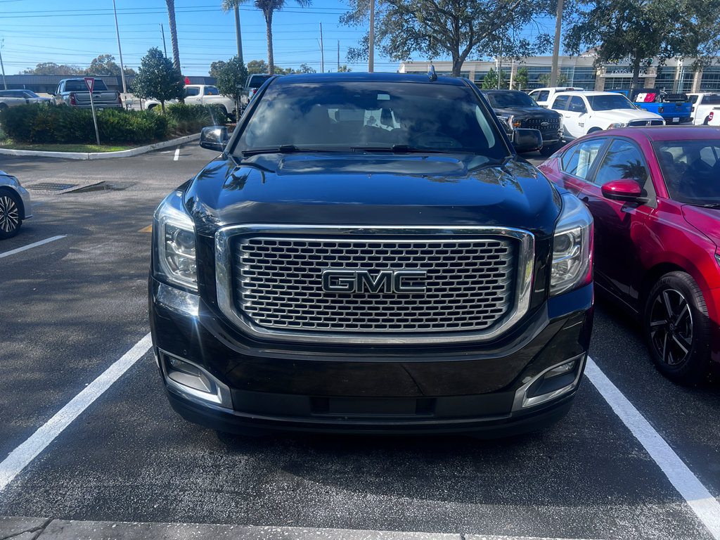 Used 2015 GMC Yukon Denali w/ Premium Package image 2