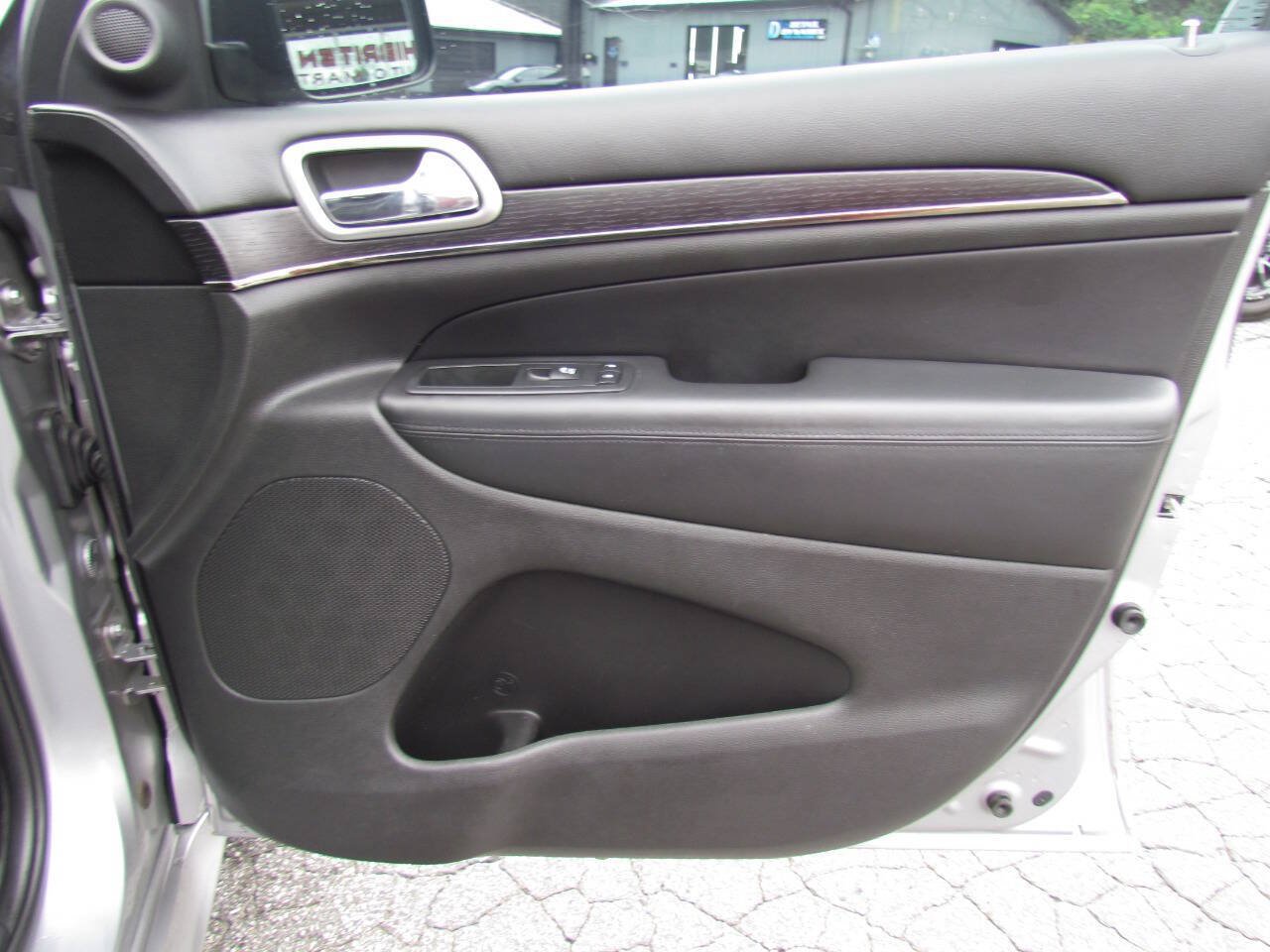 Used 2018 Jeep Grand Cherokee High Altitude AWD/4WD image 19