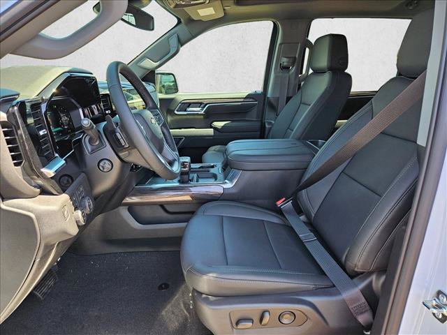 New 2026 Chevrolet Silverado 1500 LTZ w/ LTZ Premium Package AWD/4WD image 4