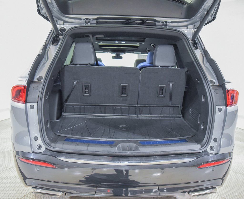 Used 2024 Buick Enclave Essence w/ Experience Buick Package image 14