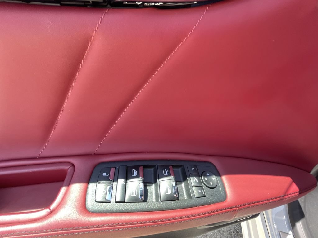 Used 2022 Maserati Quattroporte Modena RWD image 23