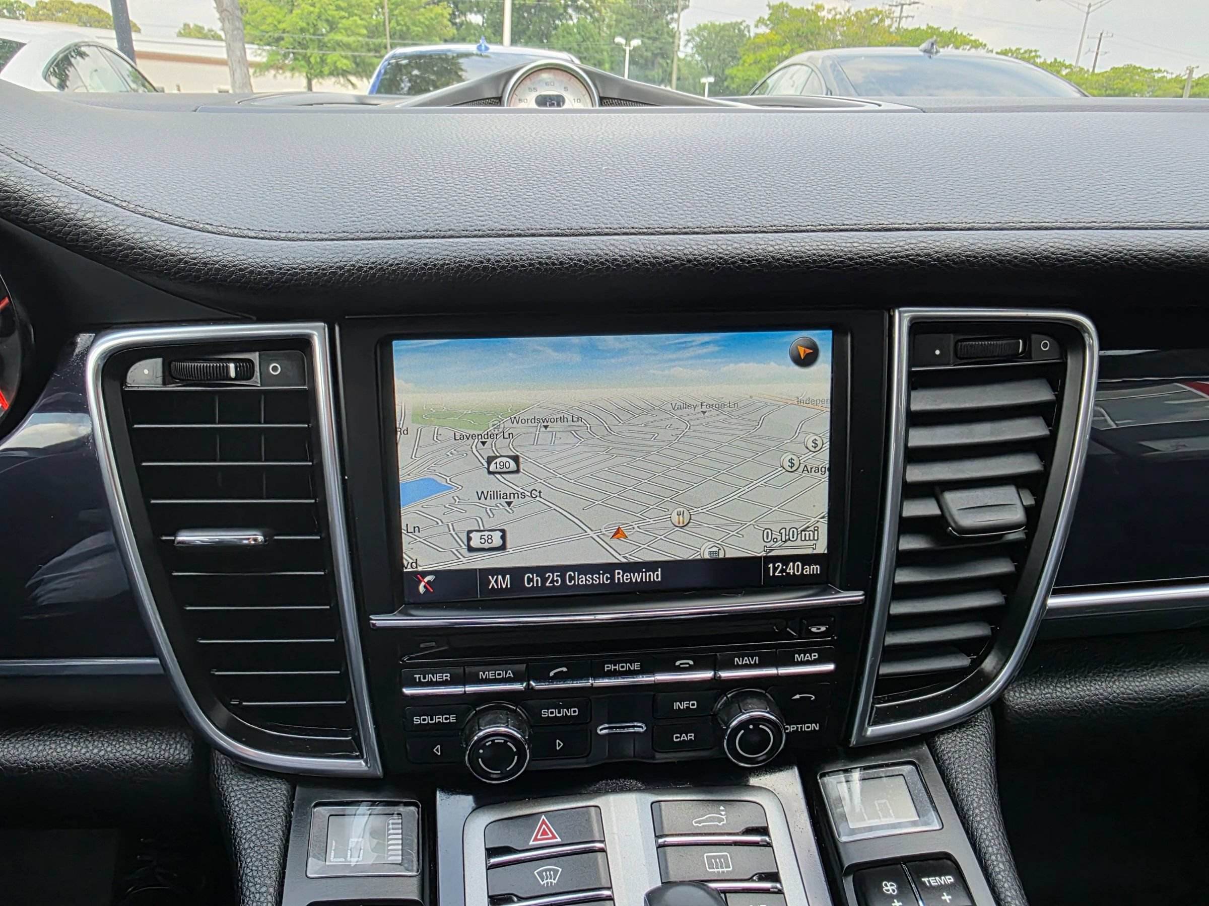 Used 2015 Porsche Panamera 4 AWD/4WD image 15