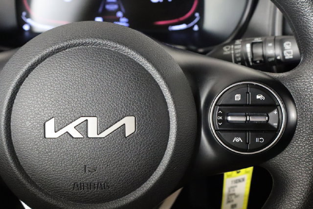 Used 2024 Kia Soul LX w/ Option Group 015 FWD image 12