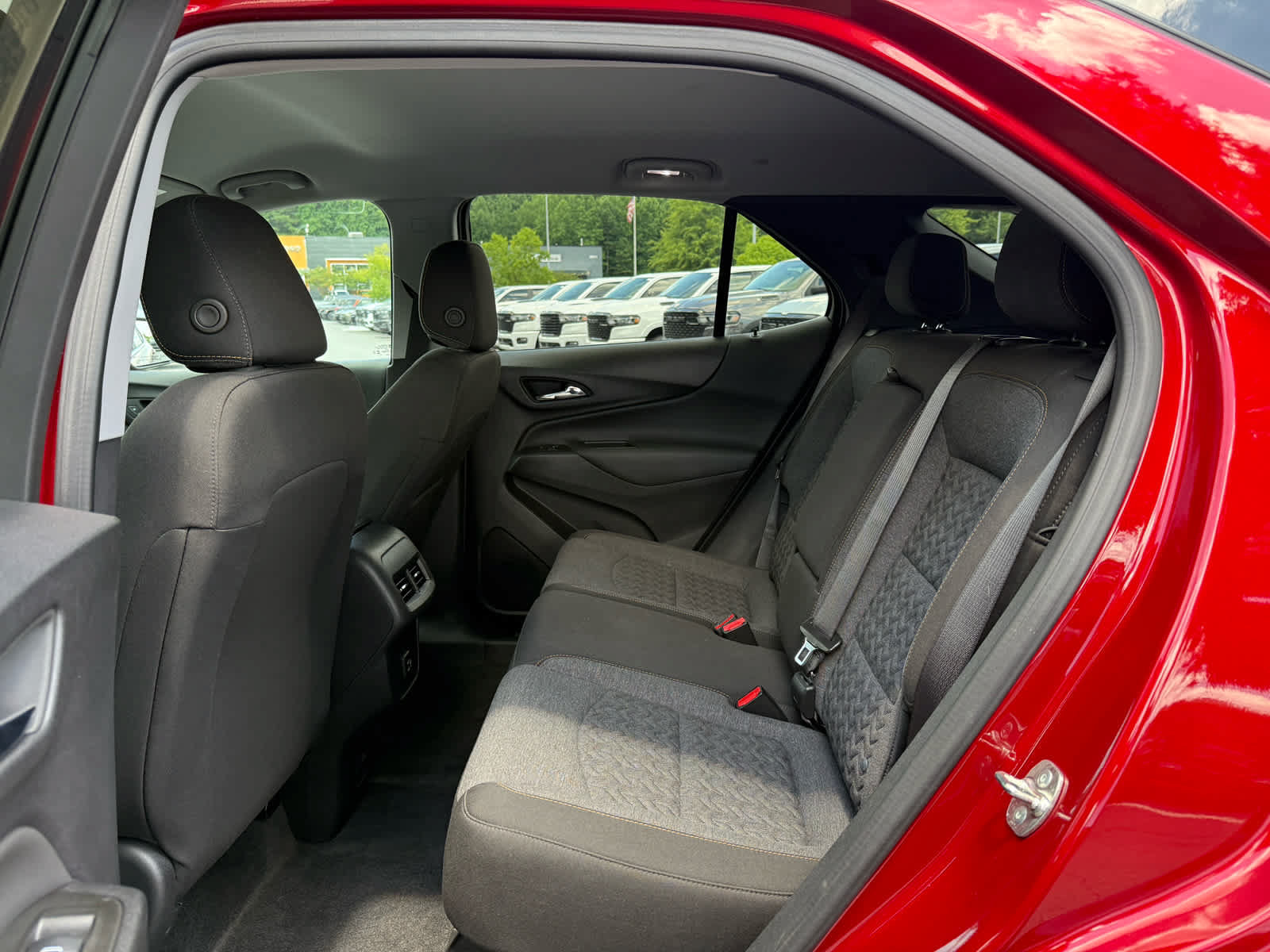 Used 2024 Chevrolet Equinox LT FWD image 24