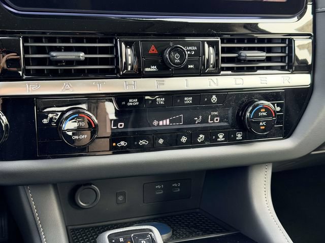 New 2026 Nissan Pathfinder SL w/ SL Premium Package AWD/4WD image 22