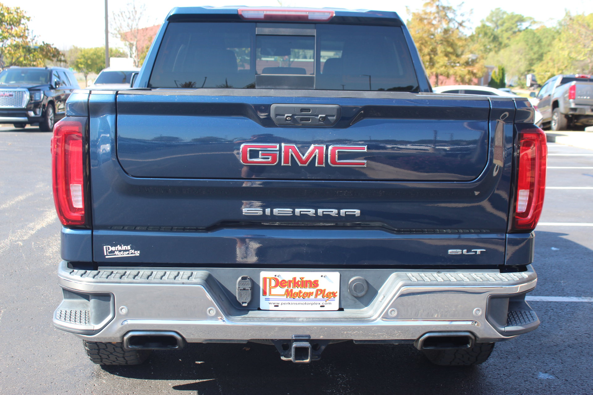 Used 2019 GMC Sierra 1500 SLT w/ SLT Premium Plus Package AWD/4WD image 7