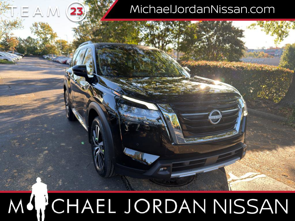 New 2025 Nissan Pathfinder Platinum