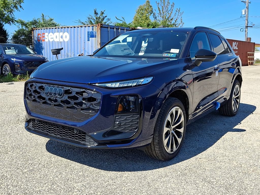 New 2026 Audi Q3 quattro 2.0T AWD/4WD image 2