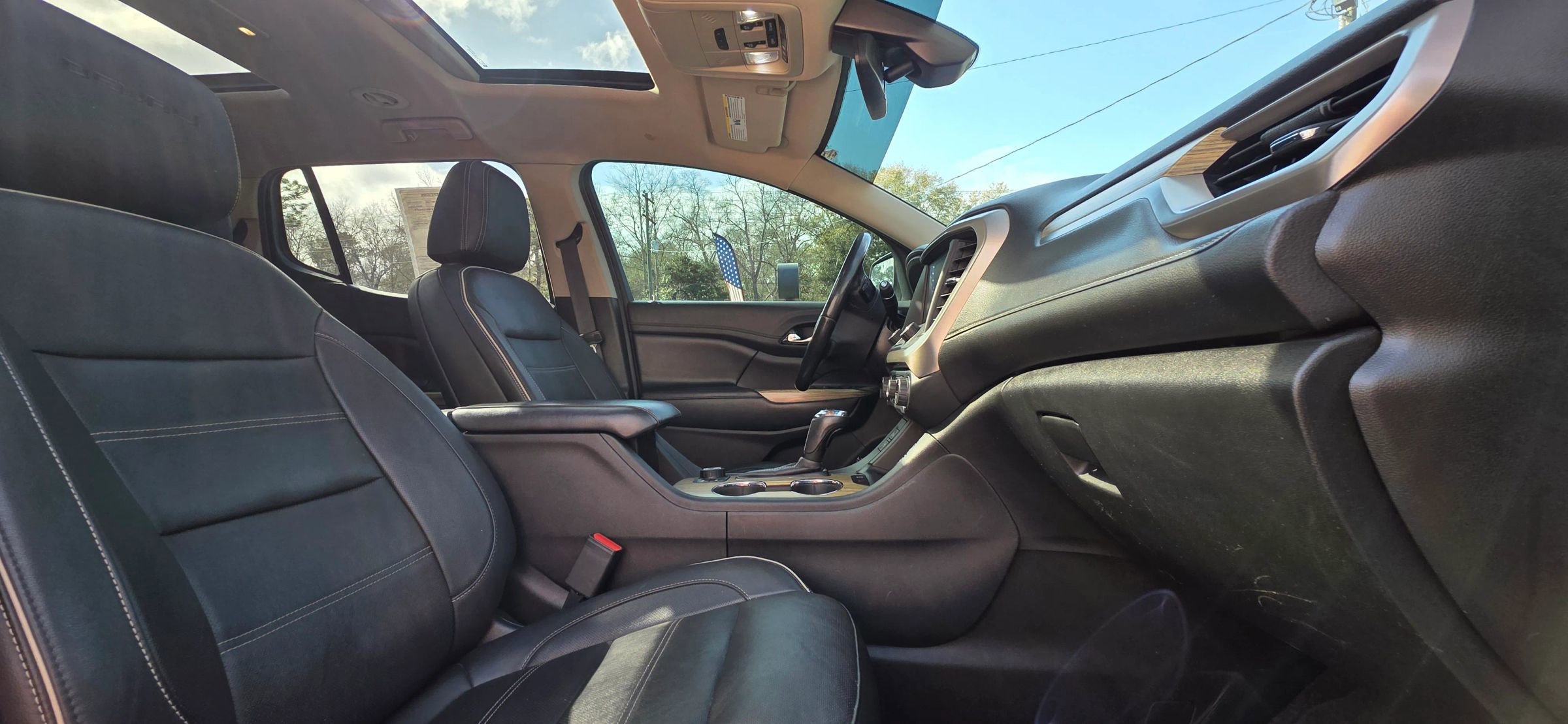 Used 2019 GMC Acadia Denali w/ Technology Package image 14