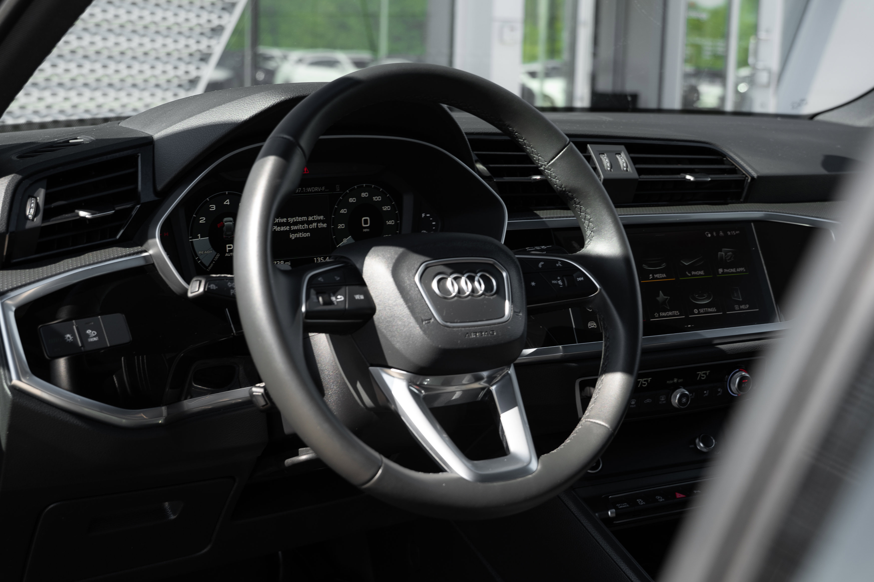 Certified 2025 Audi Q3 2.0T Premium w/ Convenience Package AWD/4WD image 11