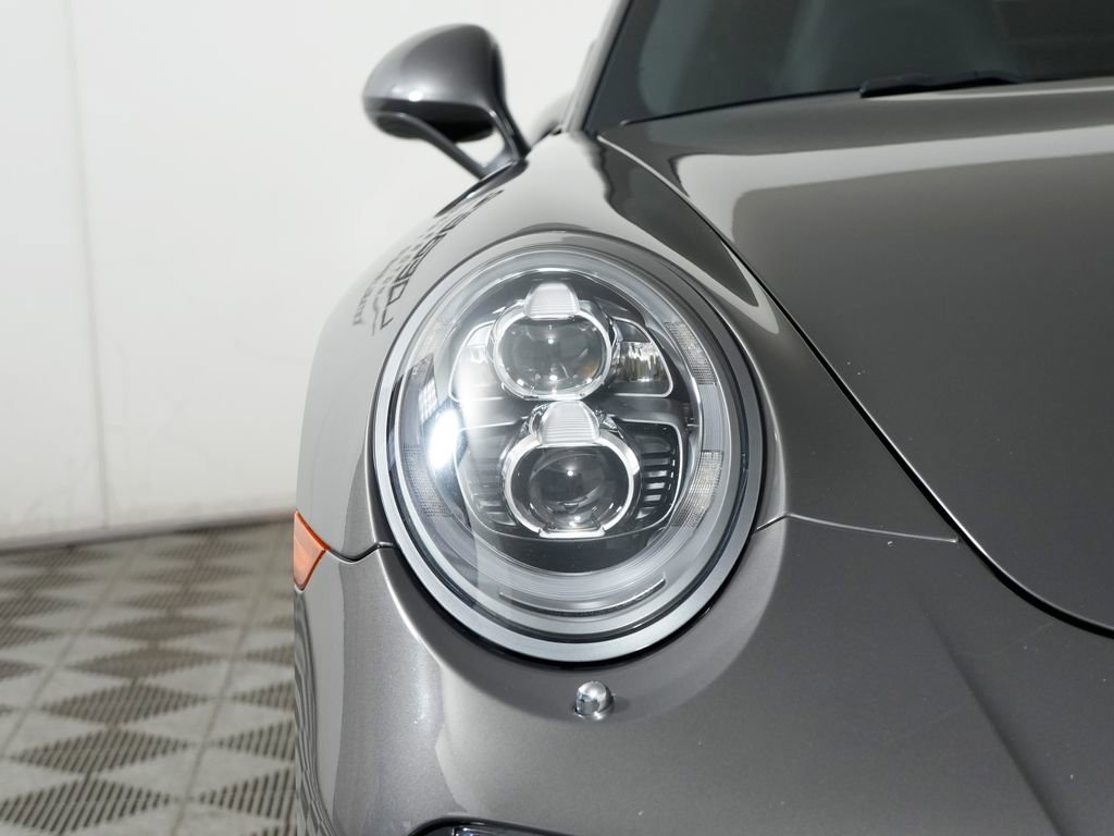 Certified 2016 Porsche 911 Turbo S image 11