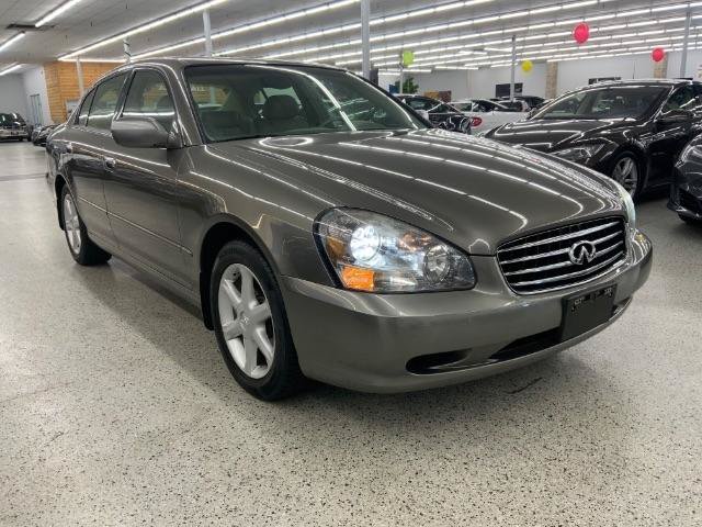 Used 2004 INFINITI Q45 Luxury RWD image 4