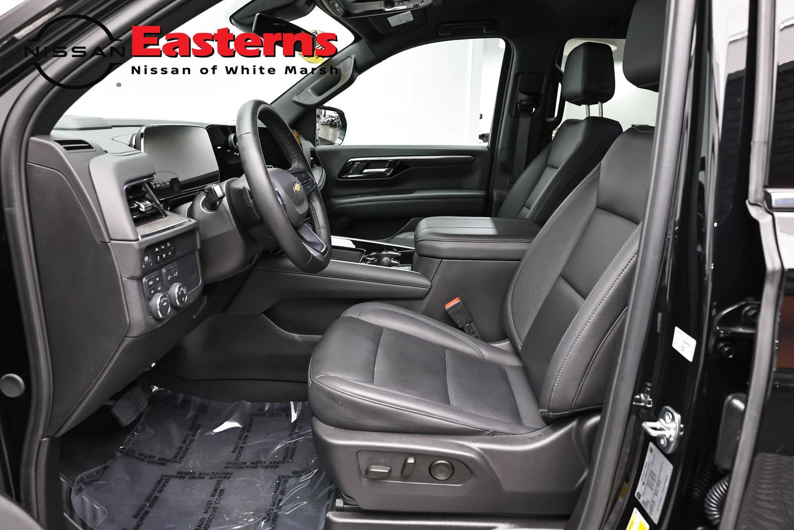 Used 2025 Chevrolet Tahoe LT AWD/4WD image 14