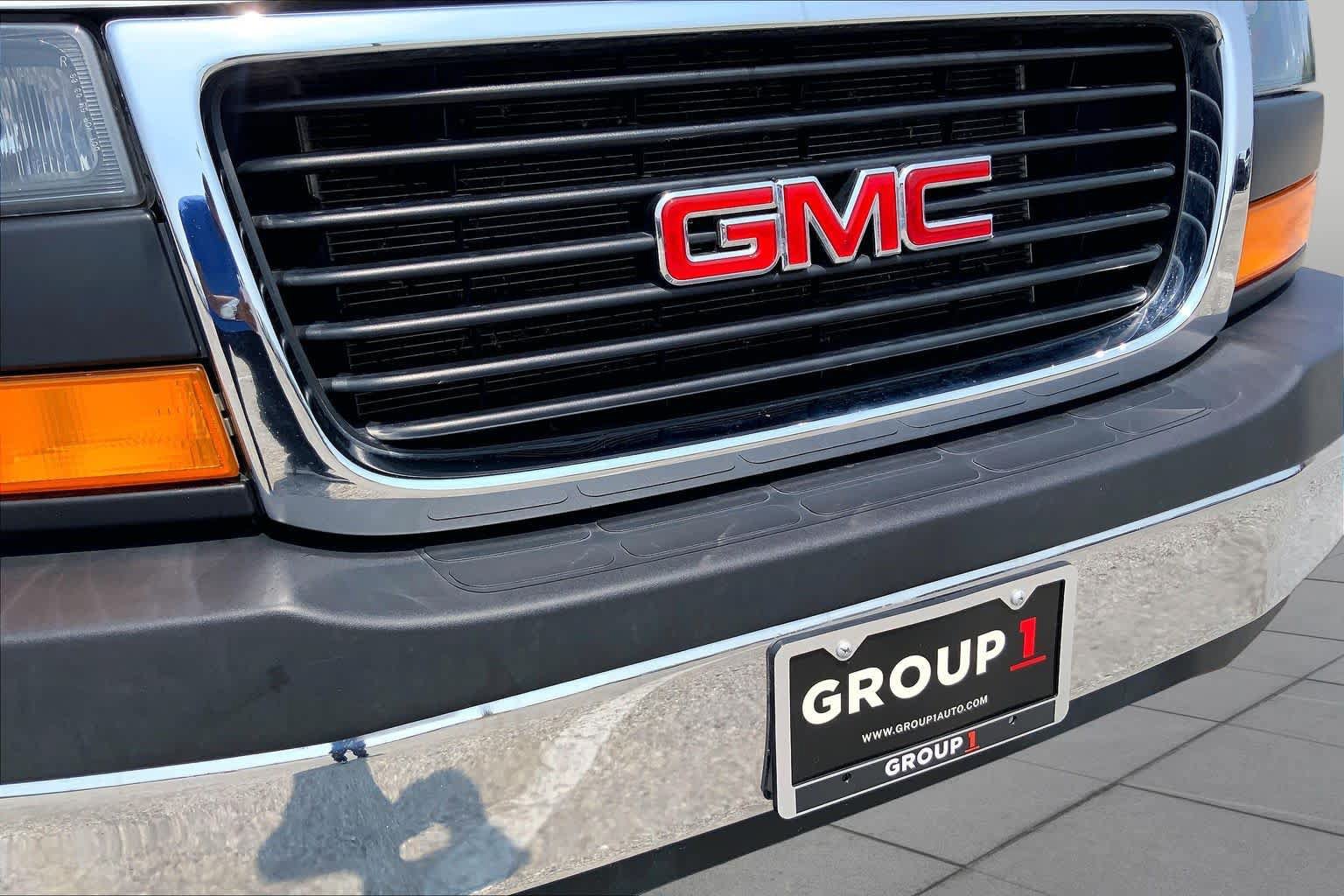 Used 2025 GMC Savana 3500 LT w/ LT Preferred Equipment Group RWD image 27