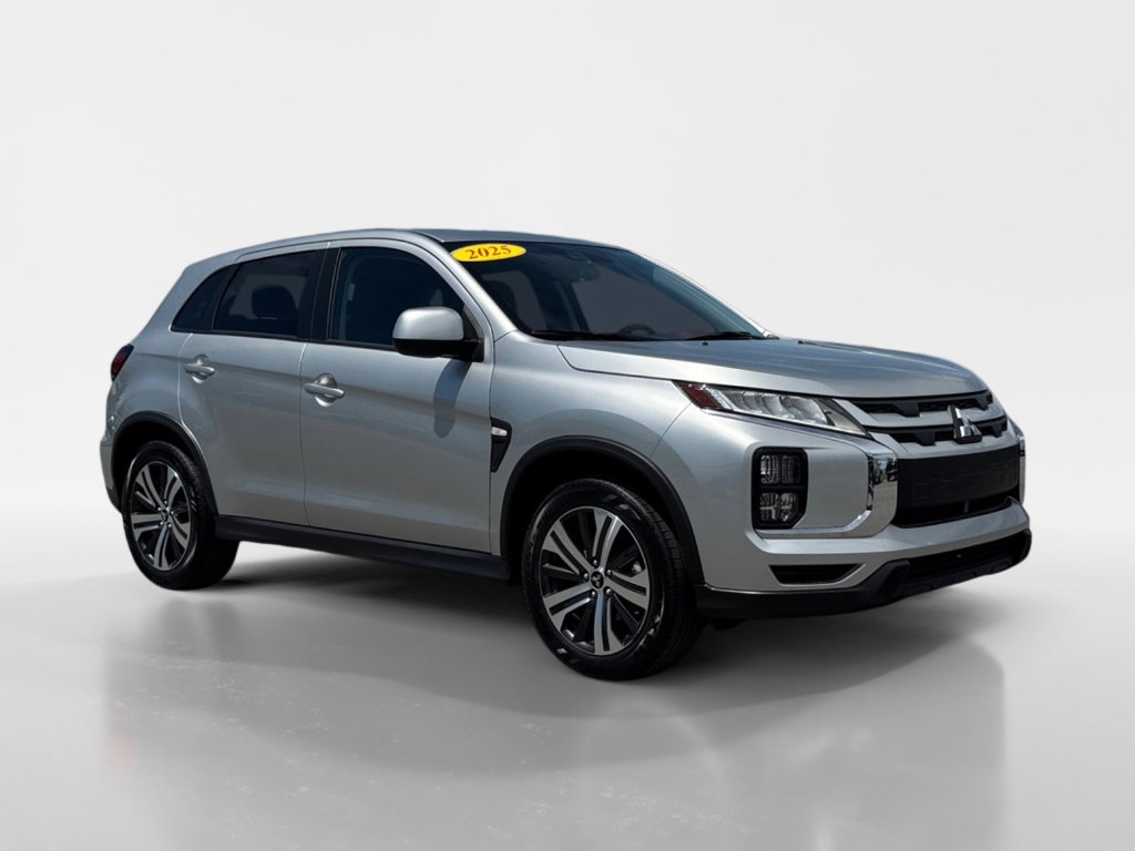 Used 2025 Mitsubishi Outlander Sport SE image 8